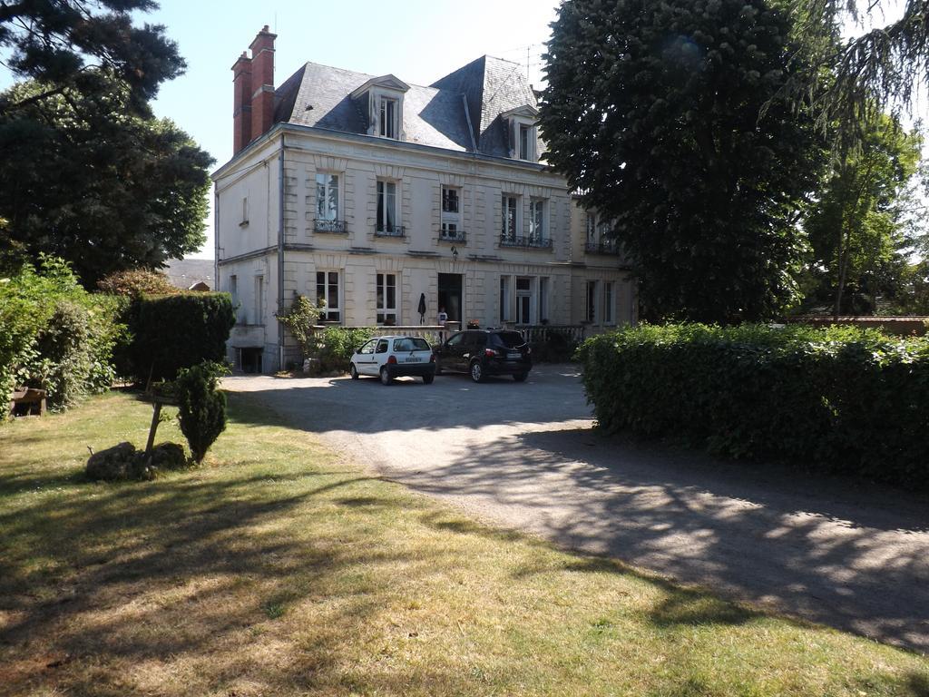 Hotel Du Parc Sancoins Exterior photo